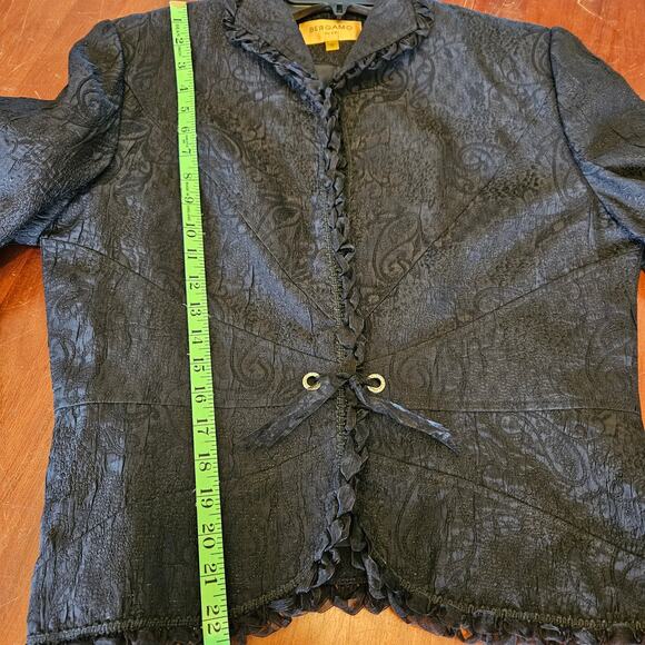 Bergamo ladies 2 piece black skirt suit - size 12 - Picture 6 of 8